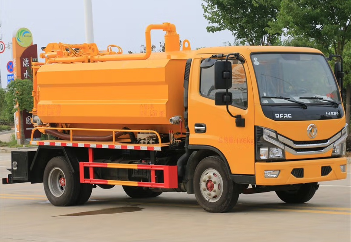 黑龙江污水真空吸污车